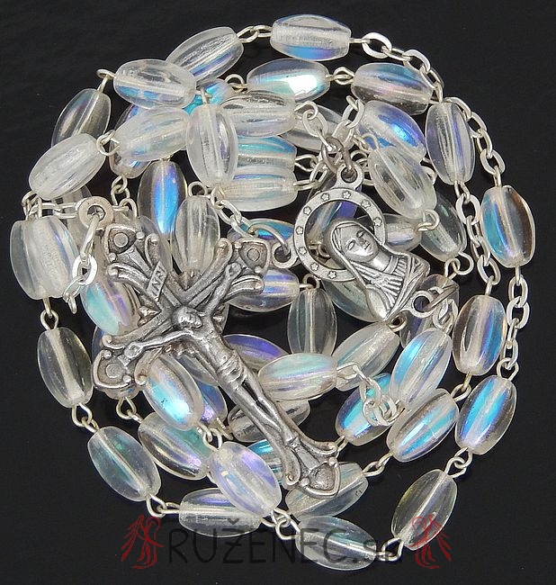 Růženec - transparentní anglické perly 6x9mm